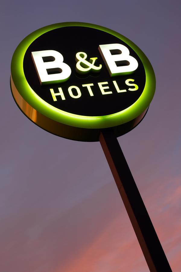 B&B Hotel Calais Centre St Pierre Екстер'єр фото
