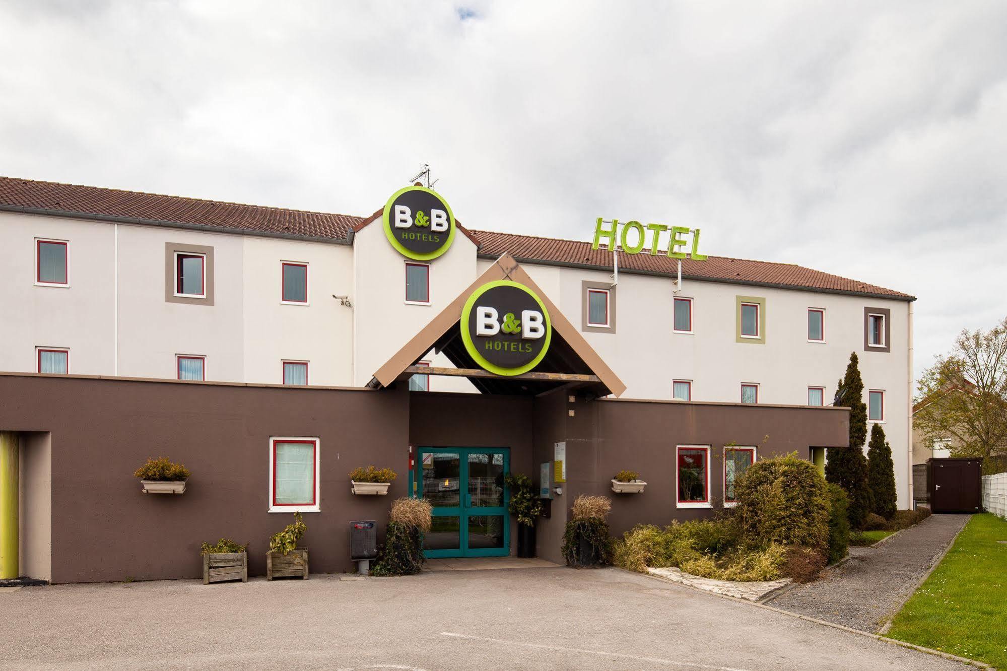 B&B Hotel Calais Centre St Pierre Екстер'єр фото