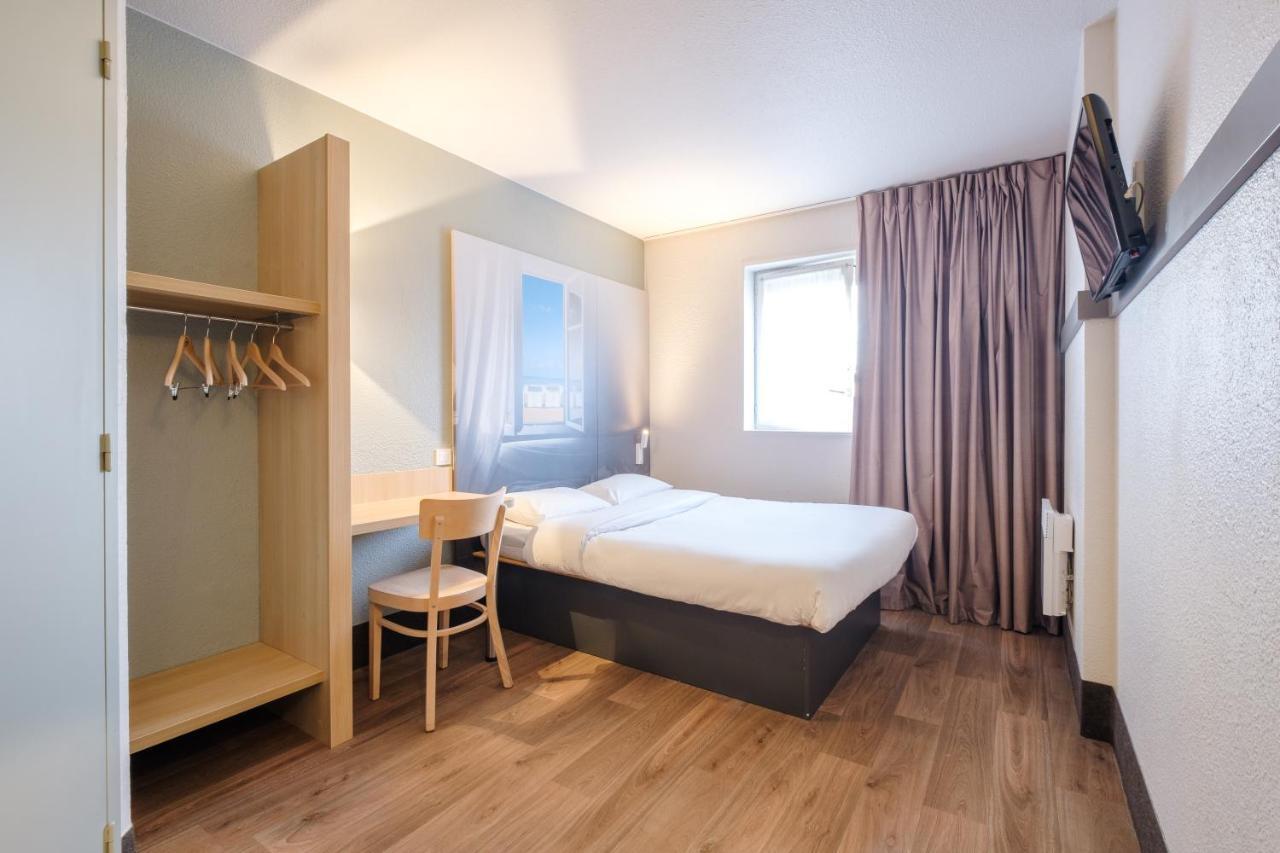 B&B Hotel Calais Centre St Pierre Екстер'єр фото